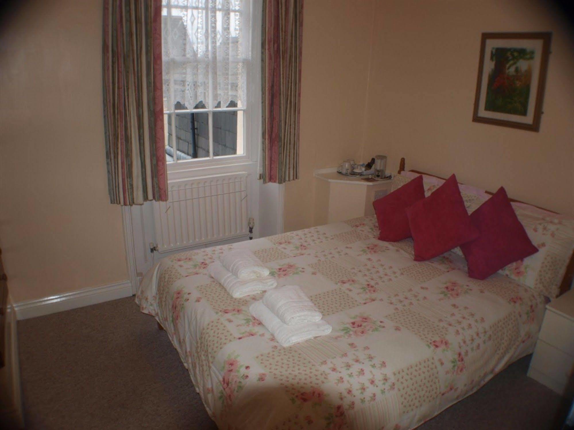 Olivers Guest House Weymouth Esterno foto